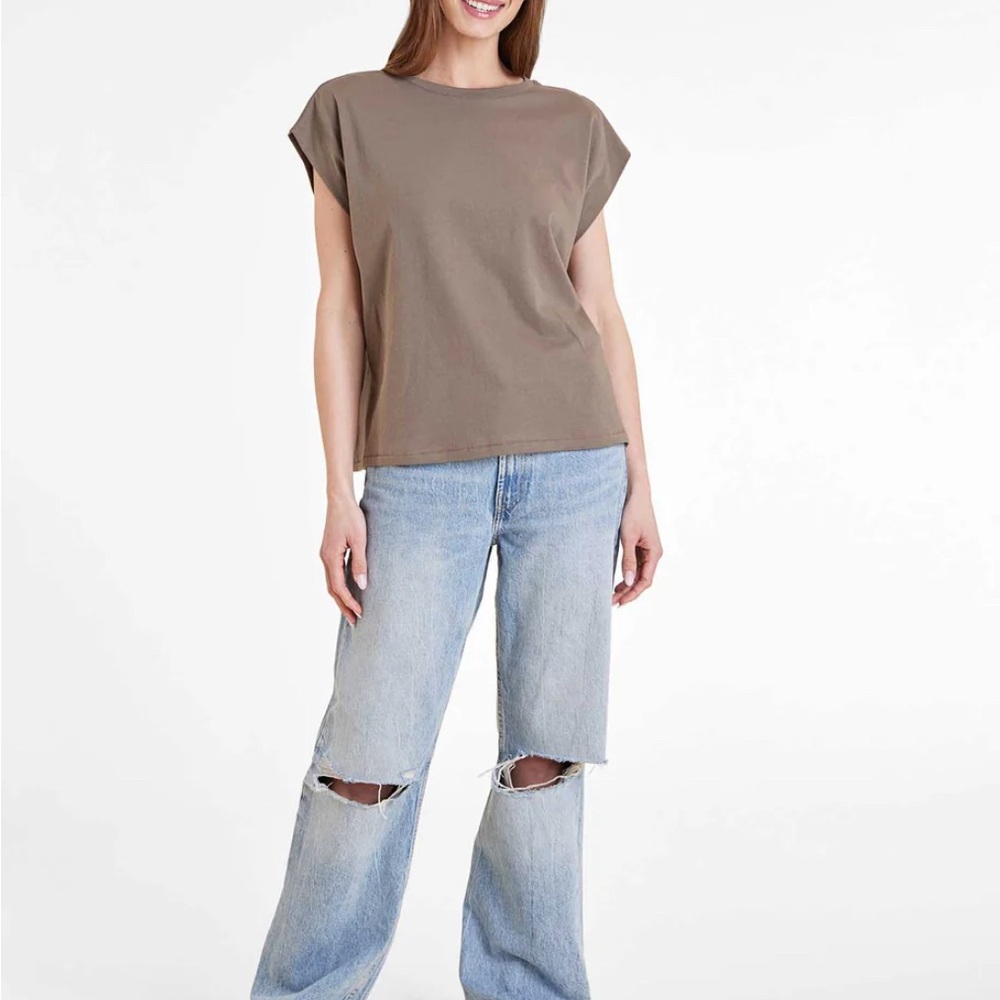 NWOT NUUDS MUSCLE T-SHIRT